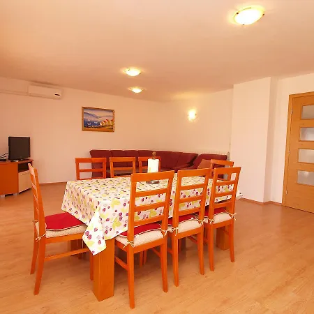 Stanko 777 Apartment *
