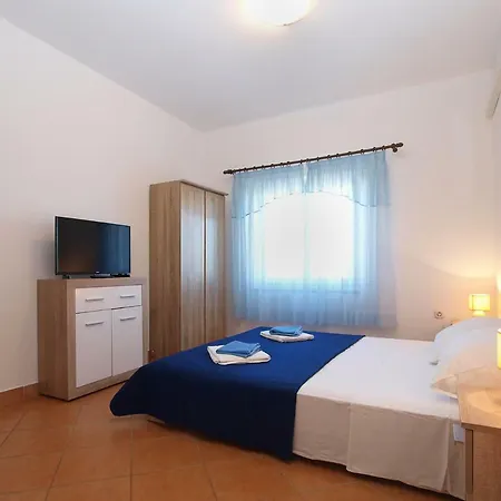 Stanko 777 Apartment Fažana